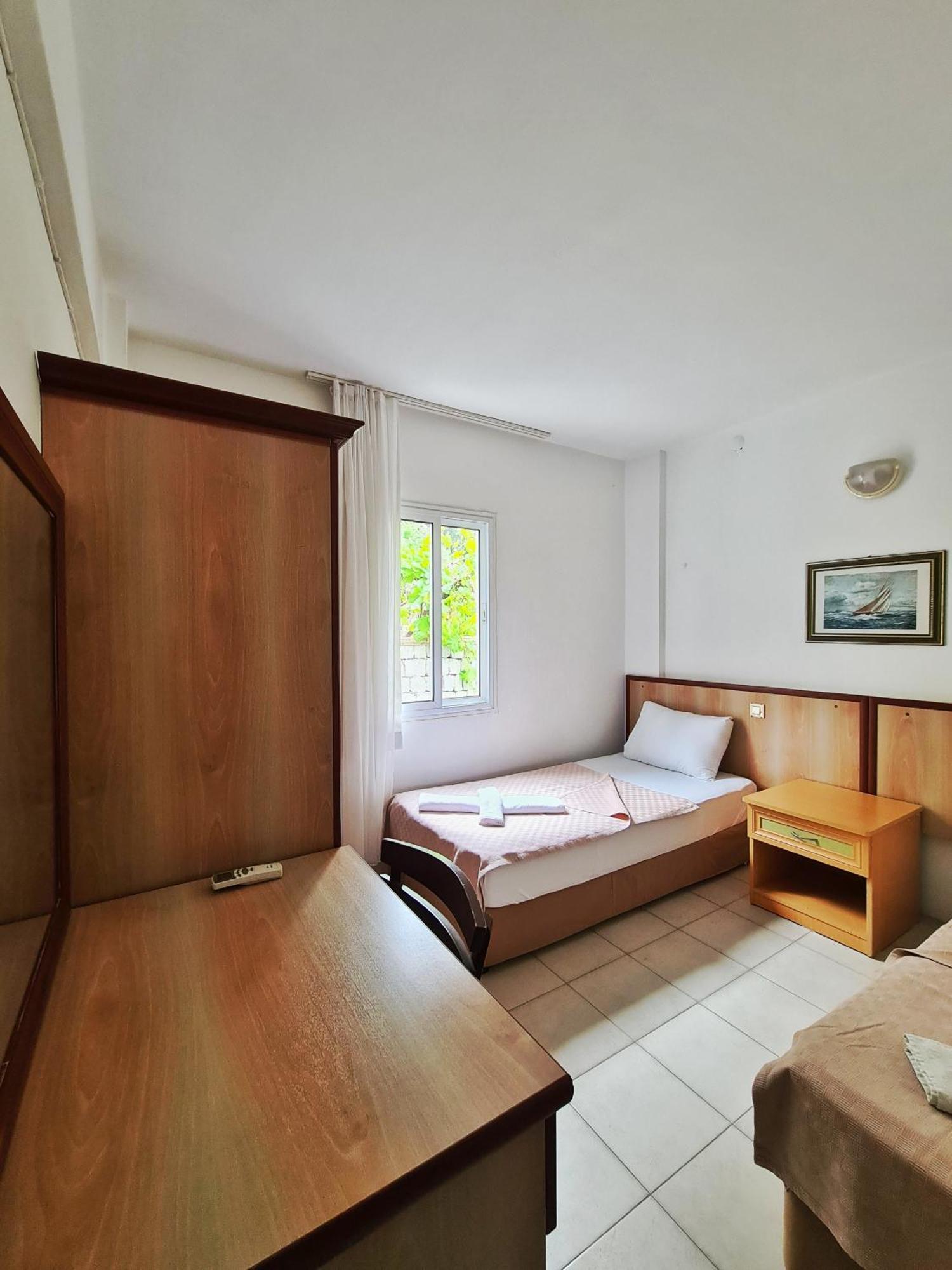 Fora Apart Otel Çeşme エクステリア 写真