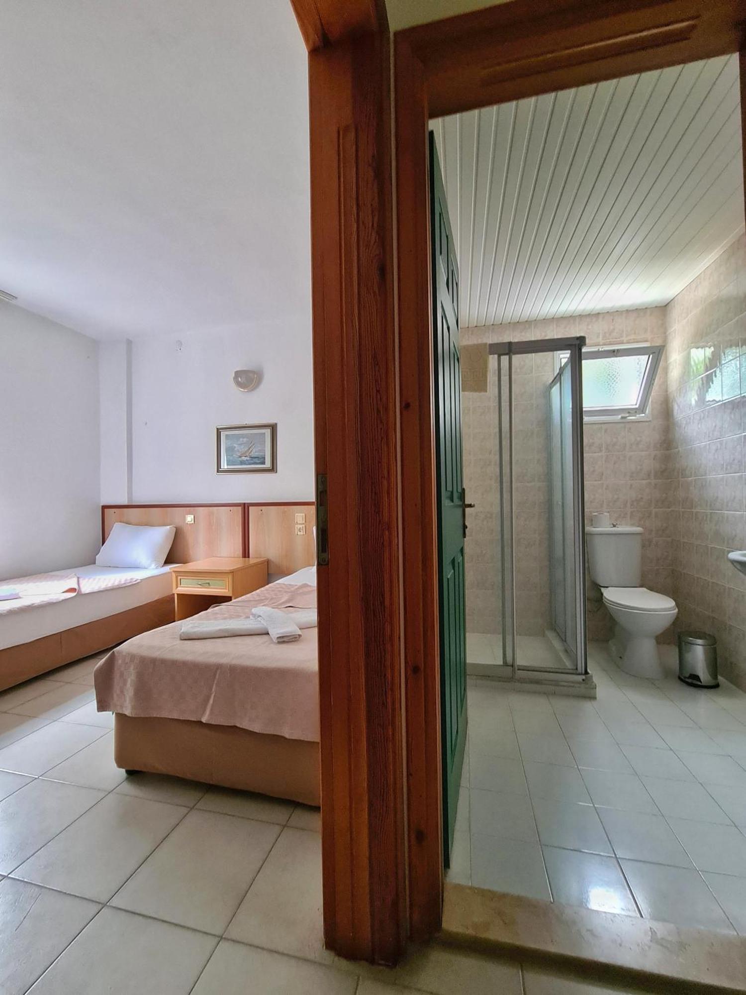 Fora Apart Otel Çeşme エクステリア 写真